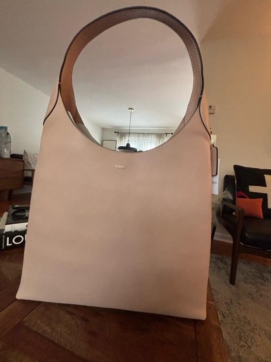 Coach Handbags - Coach Pale Pink Leather Shoulder Bag